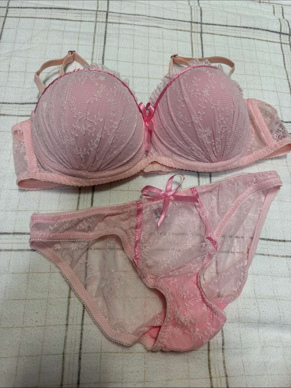 Light Pink Lace Push-Up Bra & Bikini Set - Women Intimates